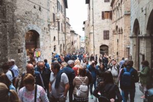 Affitti brevi nuove regole, obblighi e sanzioni per host e viaggiatori