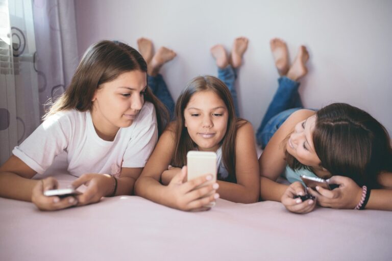 minori social media NETWORK RESPONSABILITà GEITORI